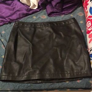 Mini/medium skirt